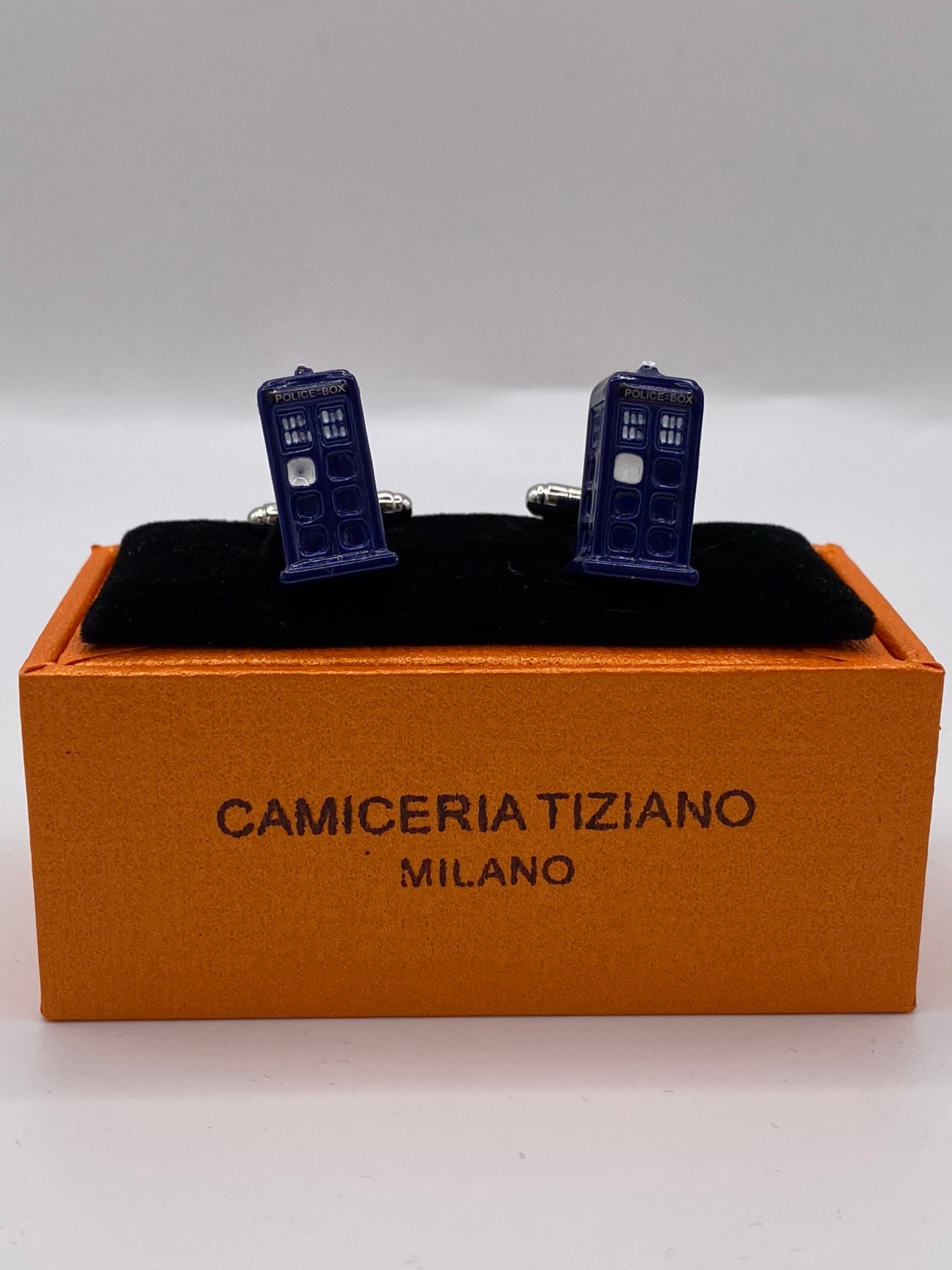 Gemello da polso. BOX POLICE  237