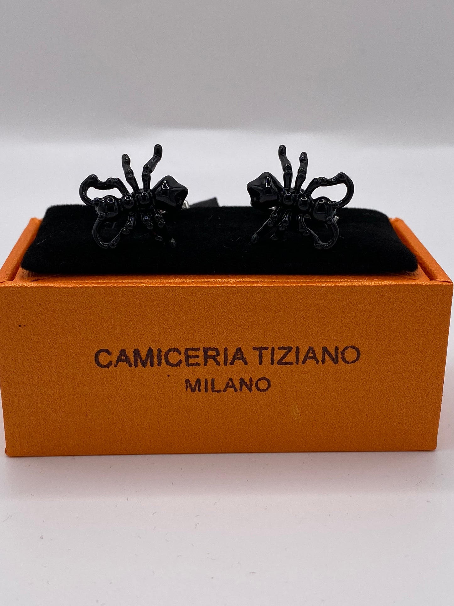 Gemello da polso. FORMICA  248