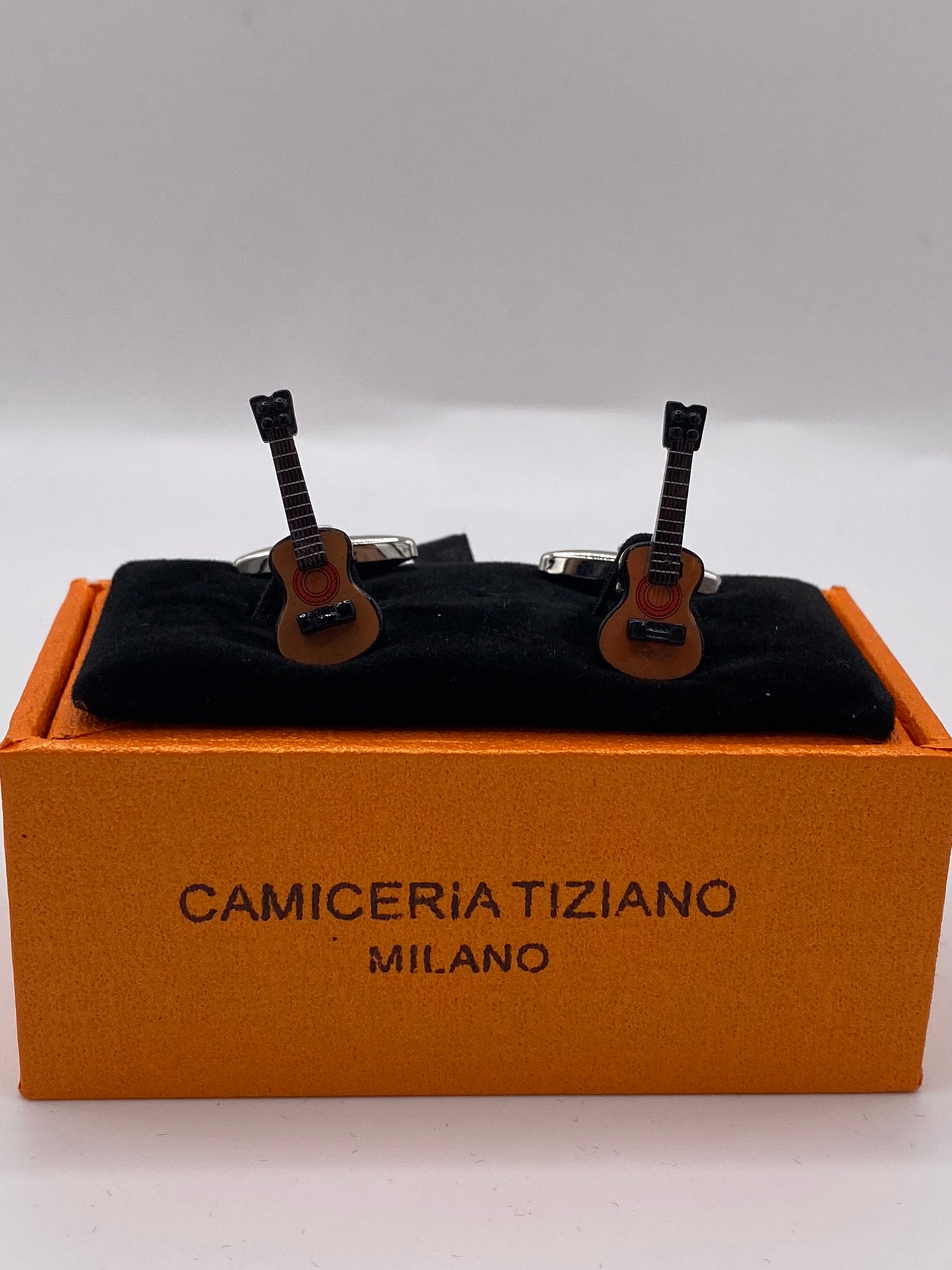 Gemello da polso. CHITARRA CLASSICA  242